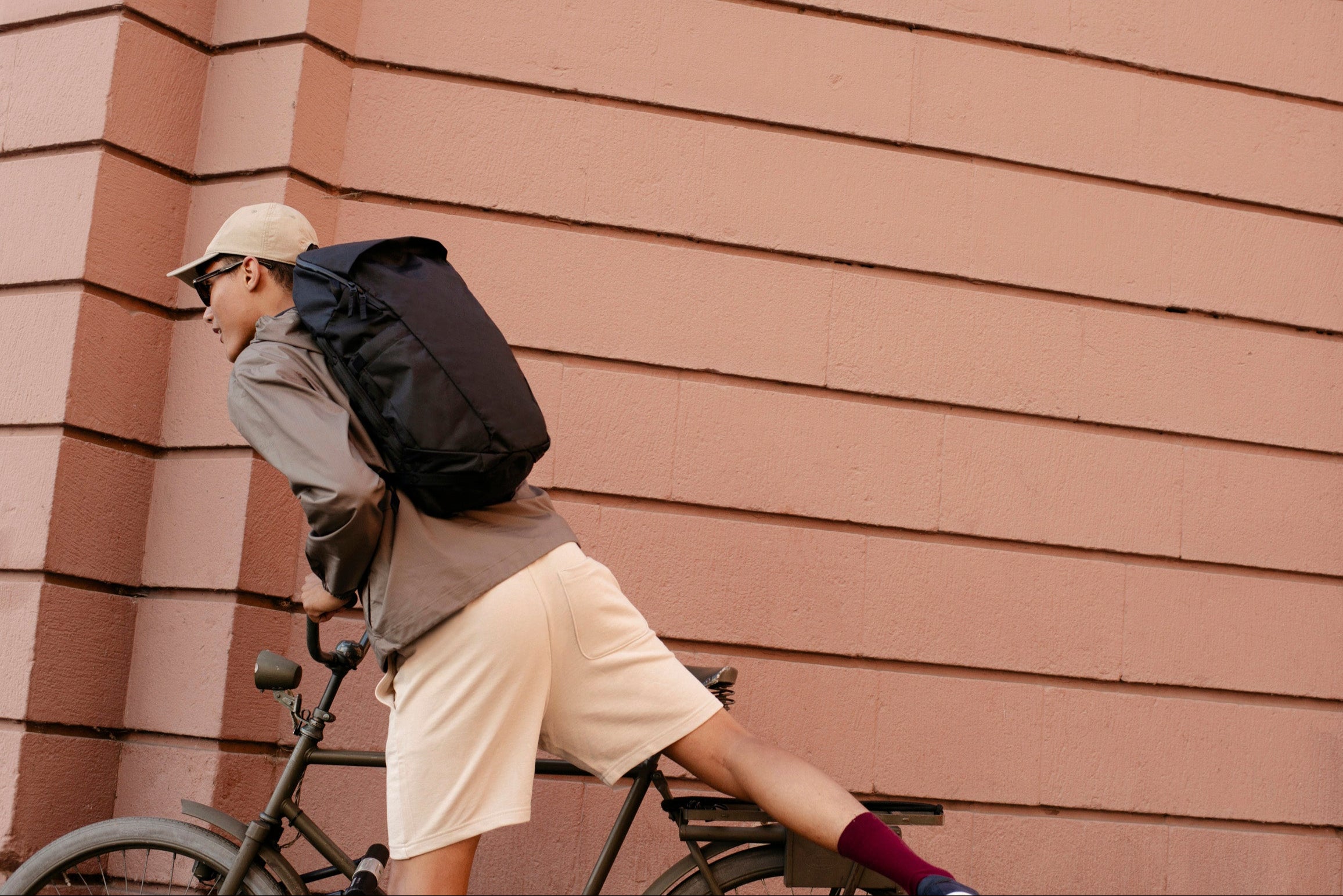 Daybreaker 2 | Lightweight 25L Backpack for EDC & Outdoor Travel